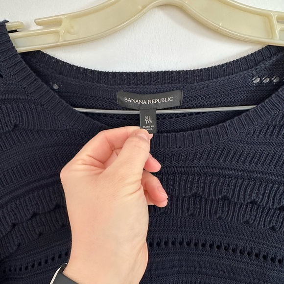 Banana republic scallop trim sweater - Picture 2 of 3